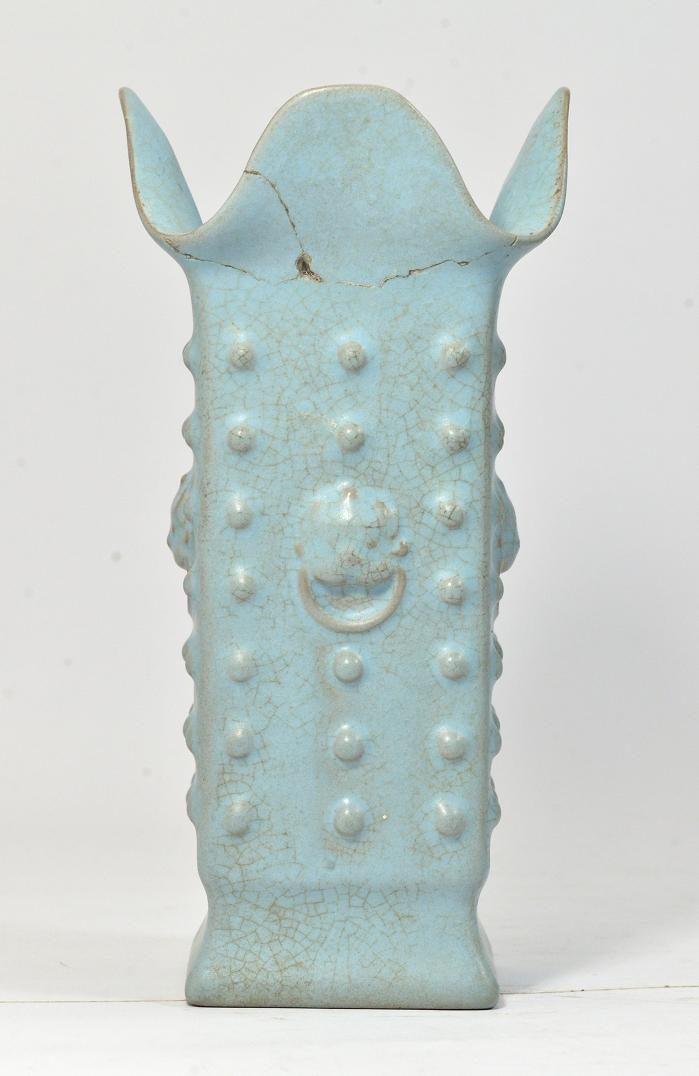 A Rare Ru Kiln Ware Square Vase, Song Dynasty