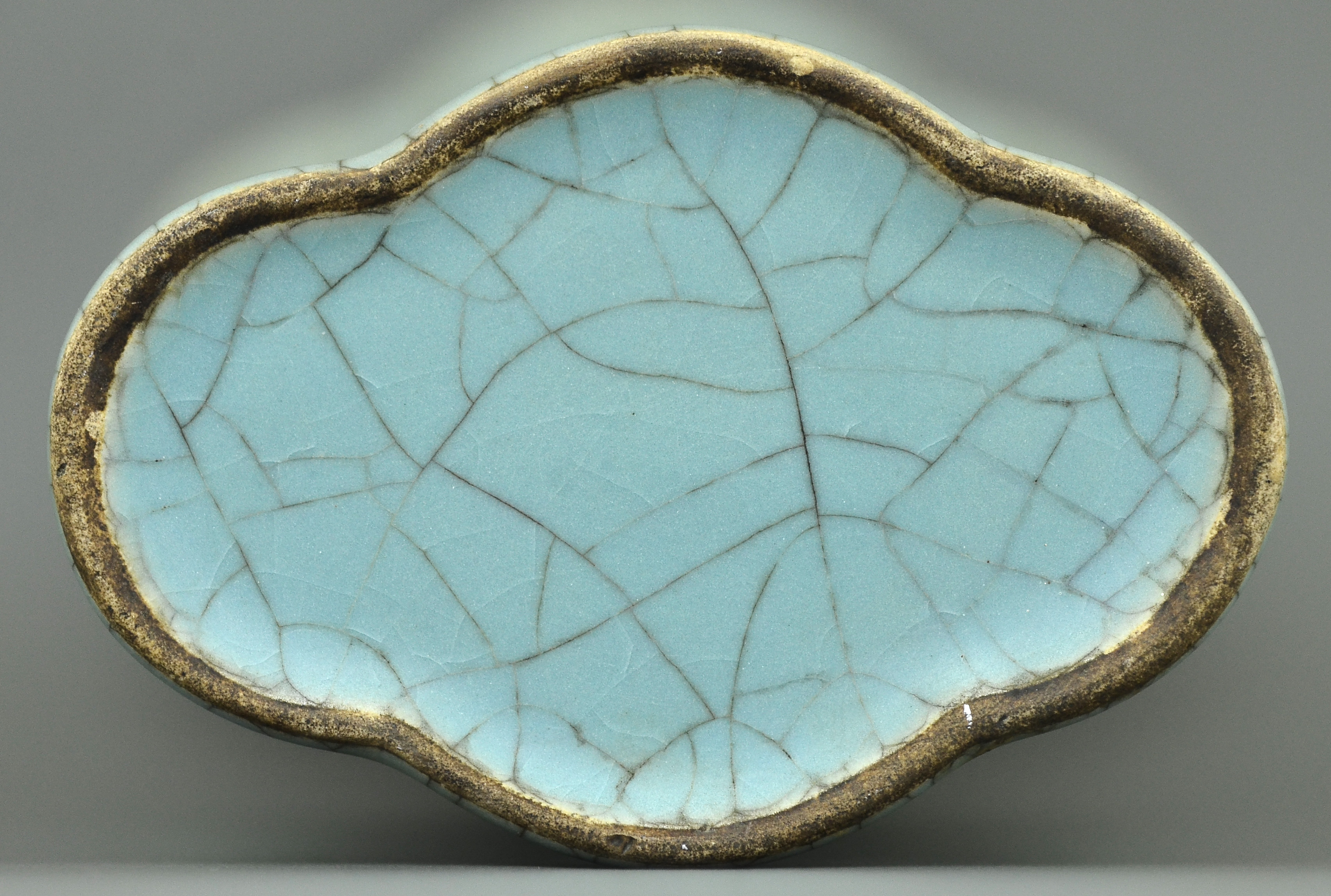 Guan Kiln Vase from Discovery