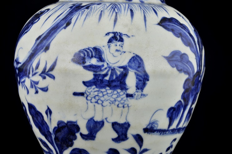 Blue and White Vase, Yuan Dynasty